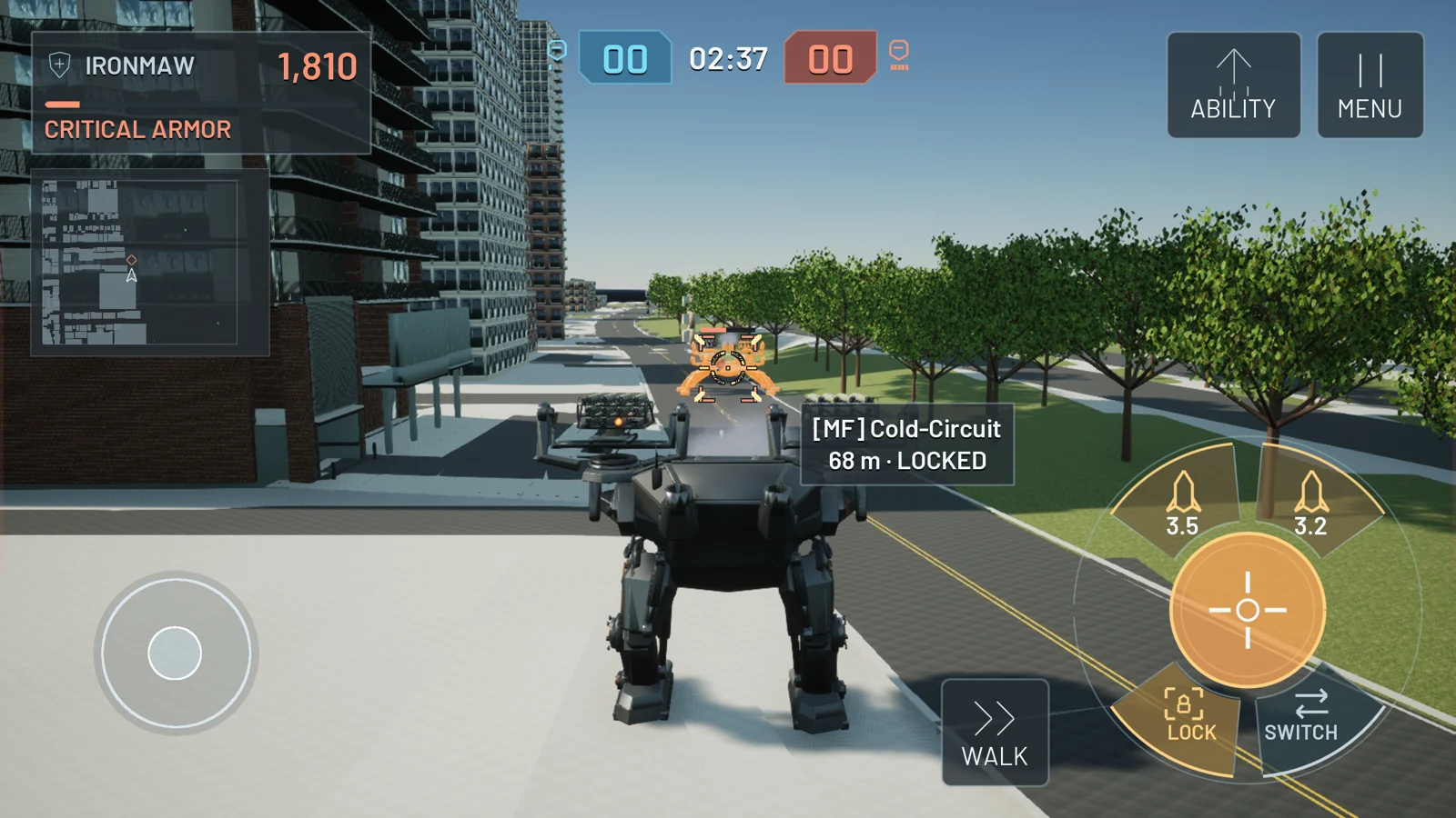 Third-person gameplay behind IRONMAW, showing critical armor, a locked target, weapon controls and the match score.